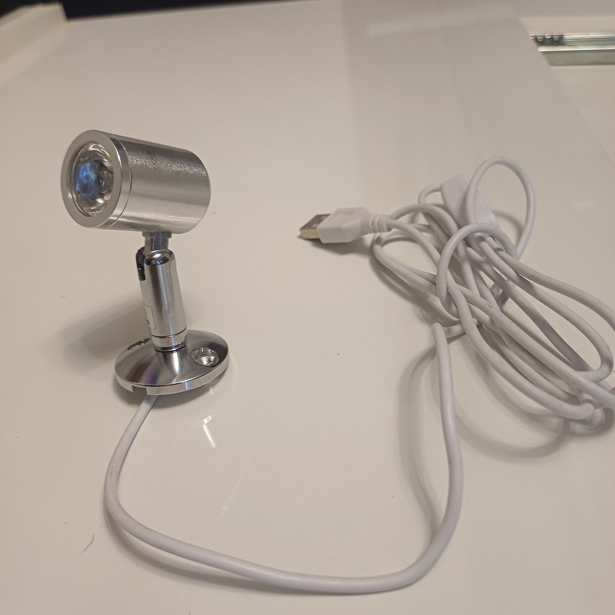 Mini Foco LED USB Orientable