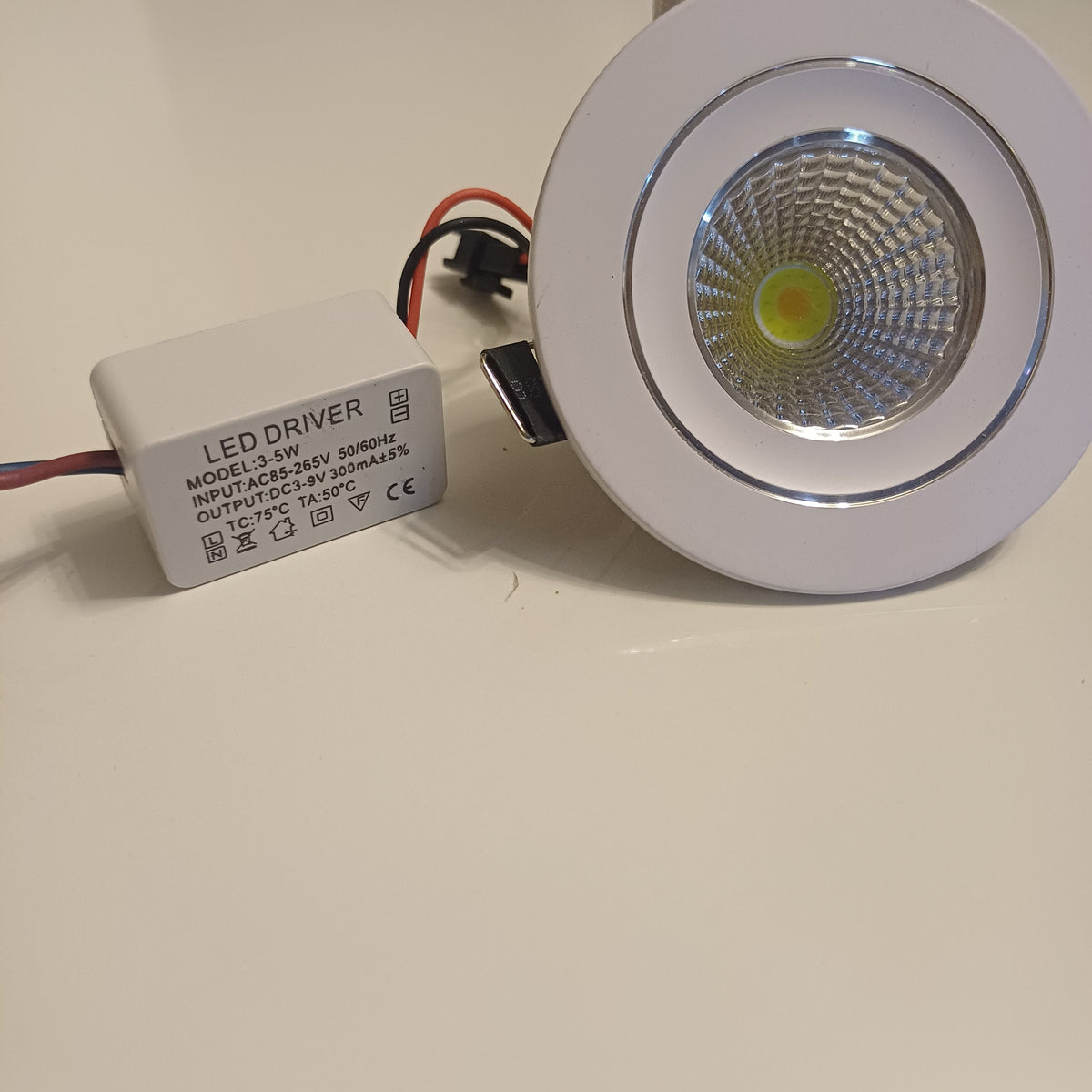 Downlight LED COB Empotrable 3-5W con Driver
